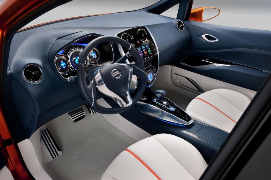  Nissan Invitation Concept 2012 года  (фото 34 из 44)